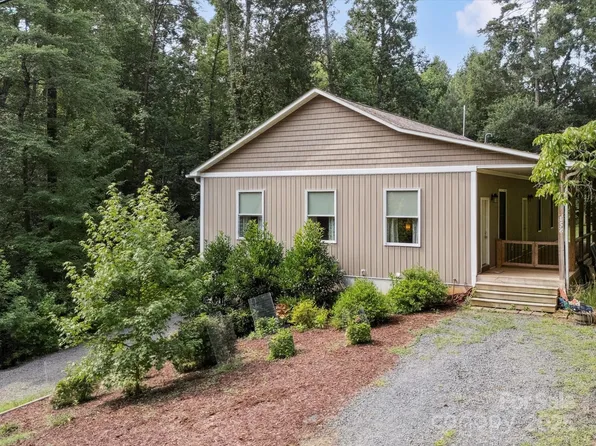 158 Pioneer Dr, Mount Gilead, NC 27306
