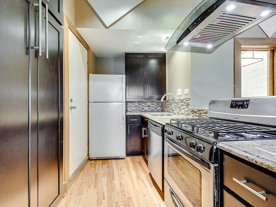 European Style Vent Hood Over Gas Range