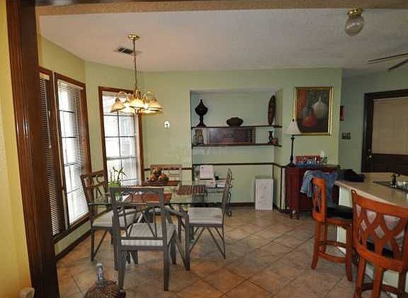 3rd image of 2781 Baywood Dr