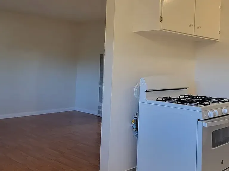 508 S Willard Ave #7 — Photo 3