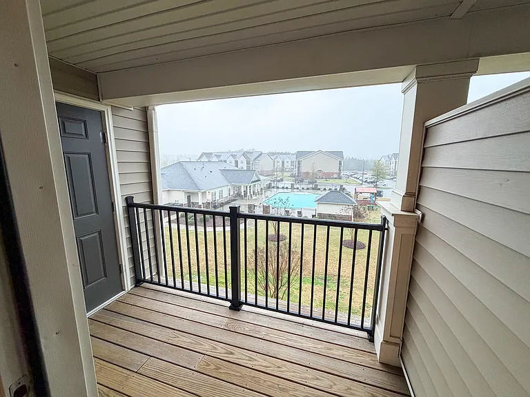 The Berkeley at Medford Pointe — Photo 44