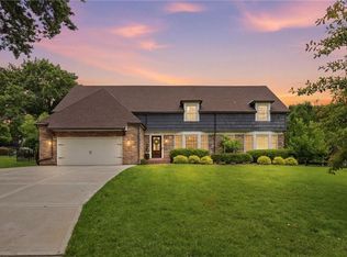 6522 Willow Ln, Mission Hills, KS 66208