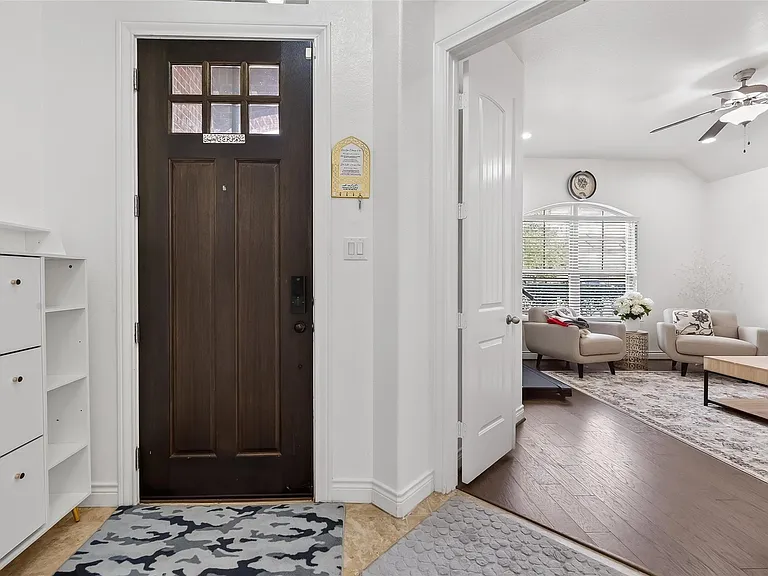 6515 Sterling Shores Ln — Photo 3
