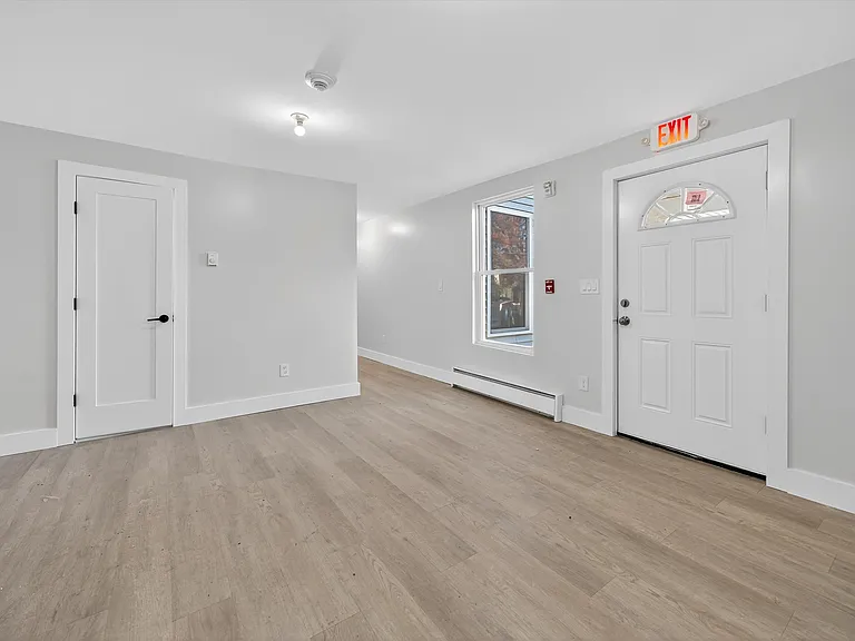 12 N Church St #1 — Photo 8