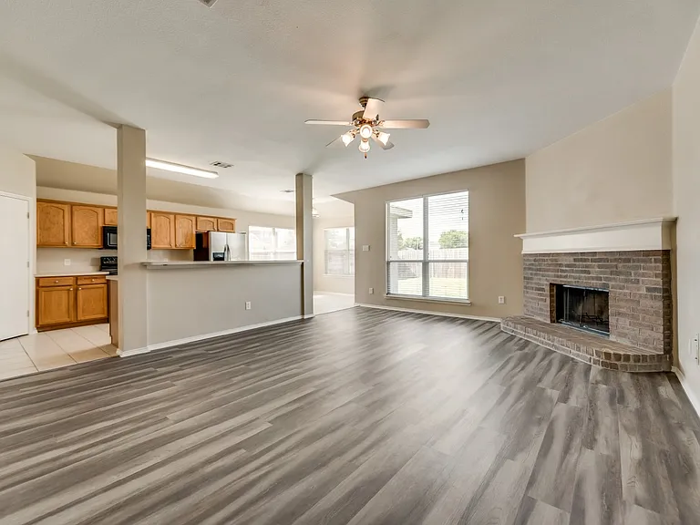 320 Tripp Trl — Photo 8