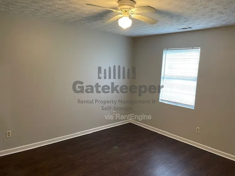 2871 Old South Dr — Photo 9