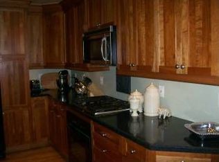 1102 Trinket Ct, Des Peres, MO