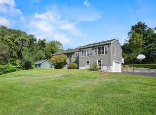 534 Pleasant St, Leicester, MA 01524