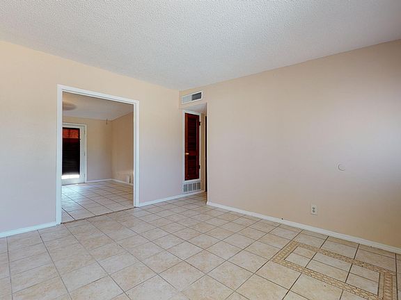 4th image of 728 Saguaro Way