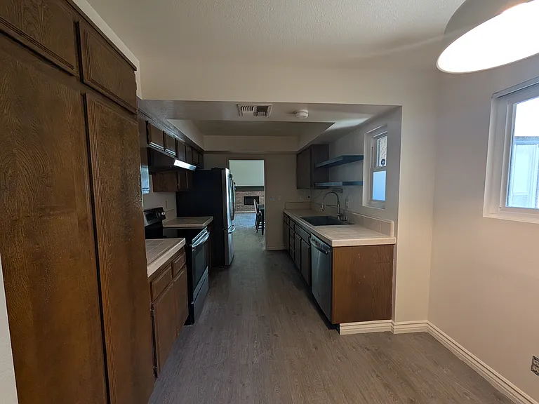 1419 Poseidon — Photo 6