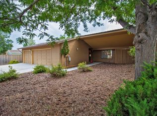 1102 Park Dr, Sheridan, WY 82801
