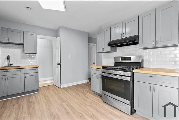 748 Maple St #1