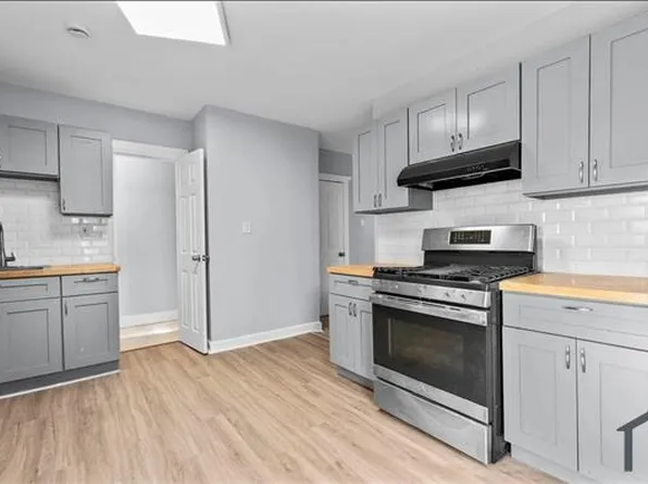 748 Maple St, Bridgeport, CT