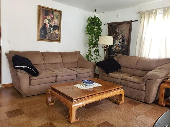 5th image of 10031 Sturgeon Ln