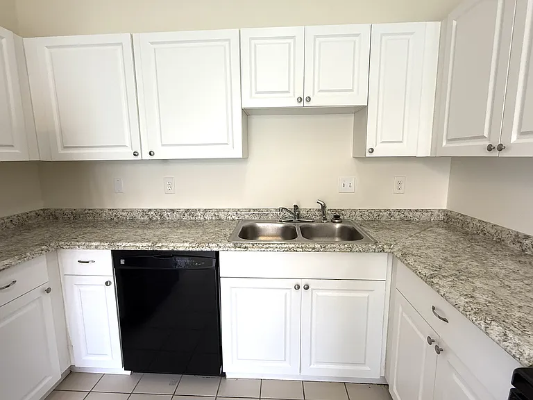 875 S Patrick Dr #875 — Photo 8