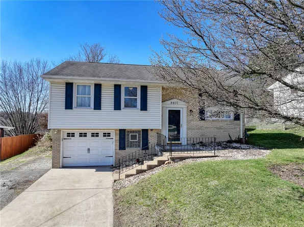 9871 Deerfield Dr, Irwin, PA 15642