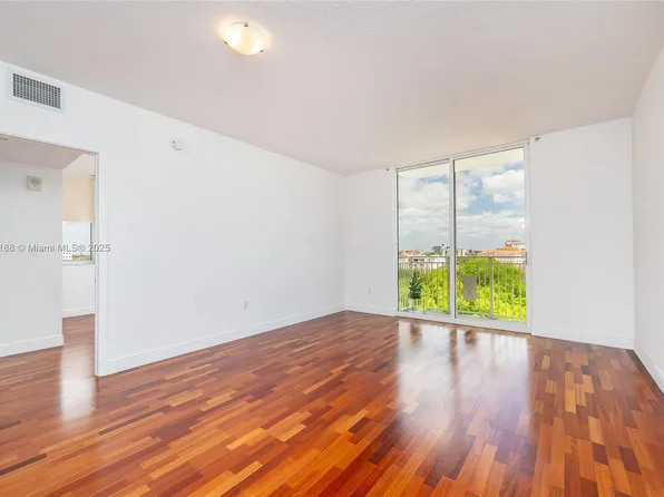 2030 S Douglas Rd APT 624, Coral Gables, FL 33134