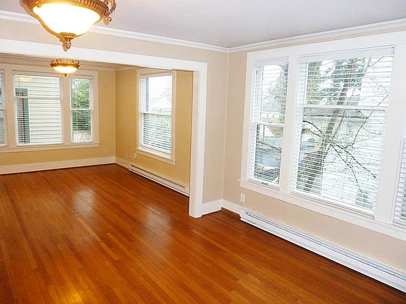 2nd image of 819 N 5th St APT 103