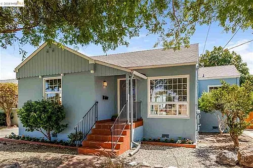 930 34th St Photo 1