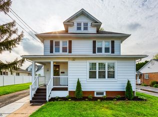 225 N 4th Ave, Manville, NJ 08835