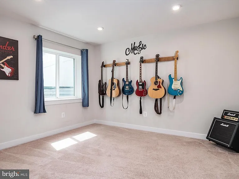 2307 Wadlow Ln — Photo 15