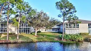 2 bed, 2.0 bath, 1170 sqft, $1,750 — Photo 2