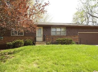 3949 N Holmes St, Kansas City, MO 64116