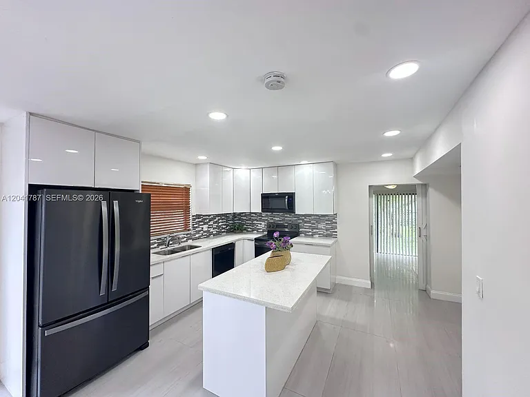 11603 NW 29th St #4W — Photo 9