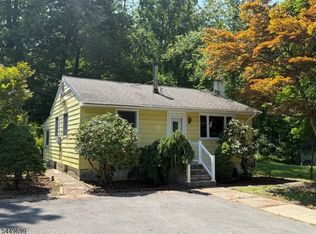 13 Millburn Rd, Jefferson Twp., NJ 07849