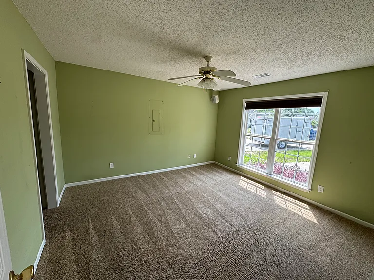 4333 Dew North Ct — Photo 10