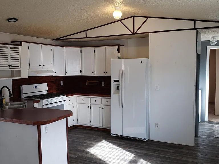 310 Riverview Ave — Photo 6