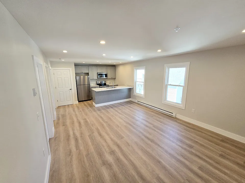 24 Cutts St #302