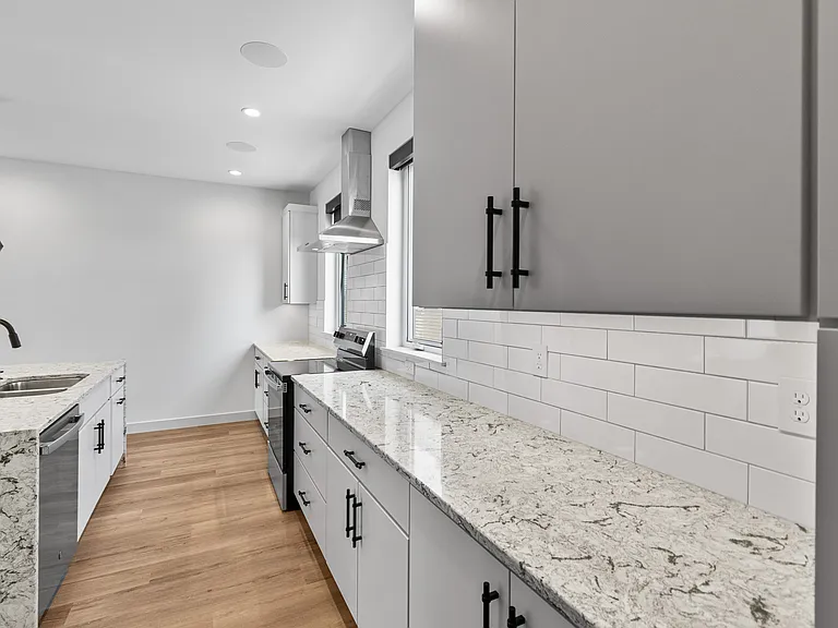 14 Lincoln Ave #4 — Photo 13