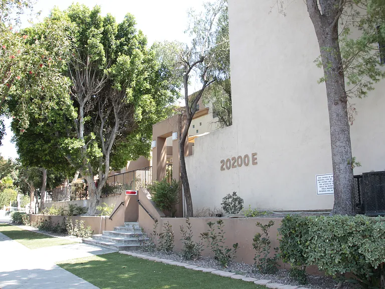Cantara Townhomes — Photo 1