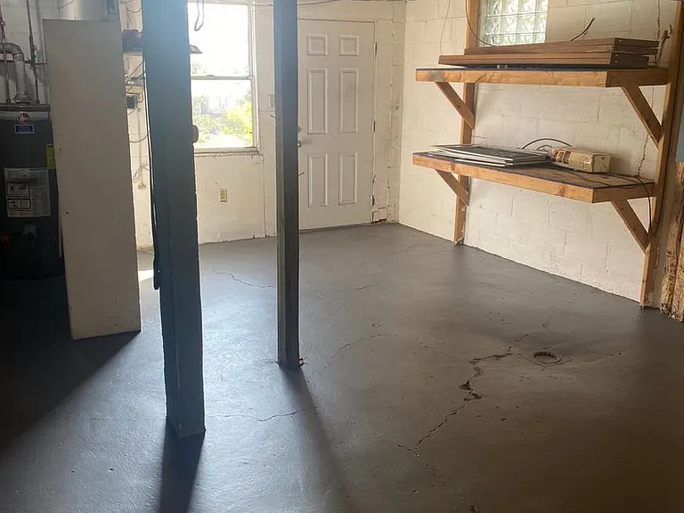 13 Franklin Ave — Photo 13