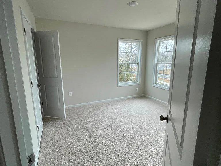 3701 Allington Ct — Photo 8