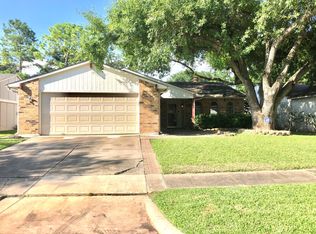 6723 Pickett Dr, Richmond, TX 77469