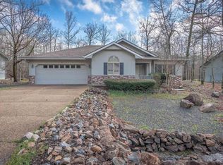 5 Encantado Ln, Hot Springs, AR 71909