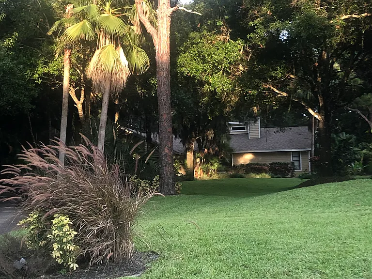 SW Saint Andrews Dr — Photo 7