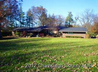 8 Hettinger Ct, Monticello, IL 61856