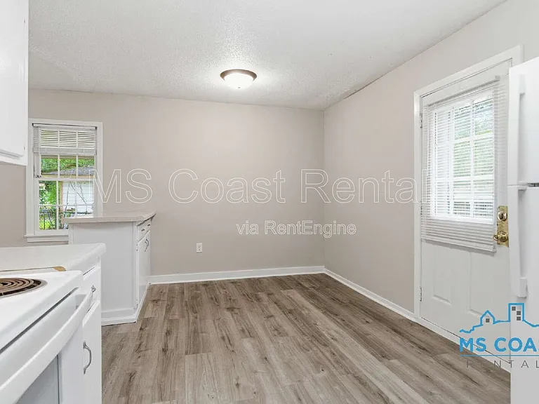 12237 Vada Dr — Photo 8