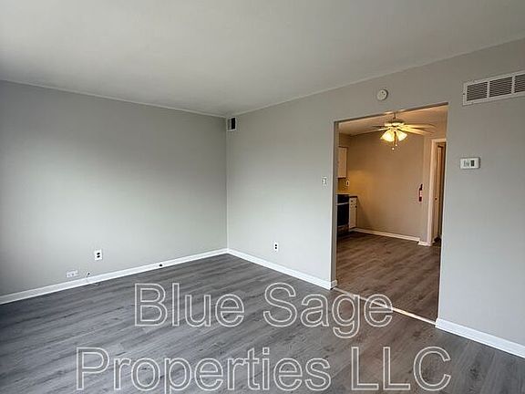 2nd image of 727 Clifton Ave Unit 2