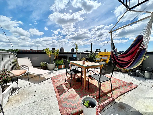 Rented by Pear NYC LLC | media 26