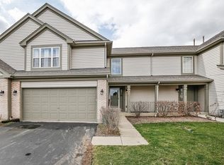 725 Sycamore Ct, Lindenhurst, IL 60046