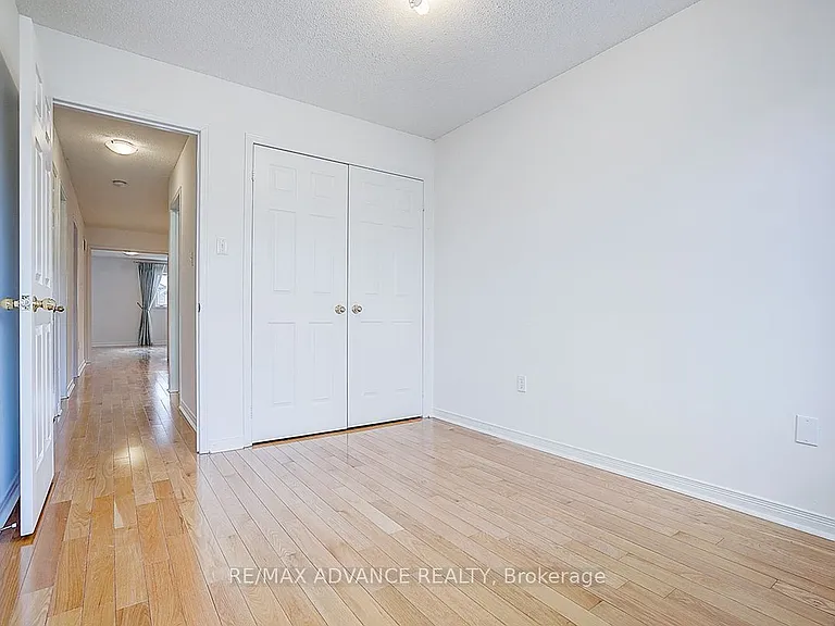 137 Laramie Cres — Photo 28
