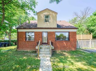 50 Newton Dr, Toronto, ON M2M 2M7