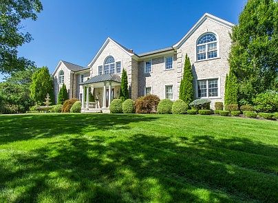 2nd image of 148 Chardonnay Dr