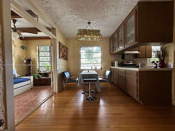 5th image of 514 Palermo Ave APT 4