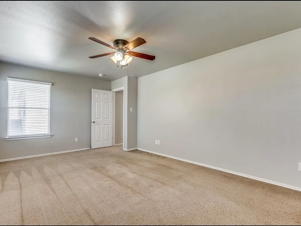 7343 Lyia Br