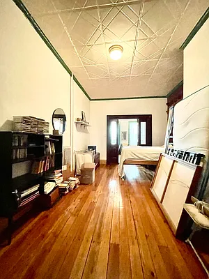 Rented by Pear NYC LLC | media 34